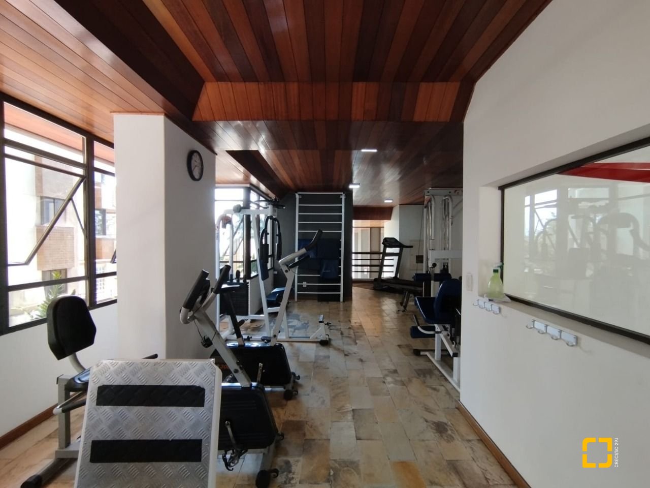 Apartamento com 56m², 1 quarto, 1 garagem, no bairro Agronômica em Florianópolis