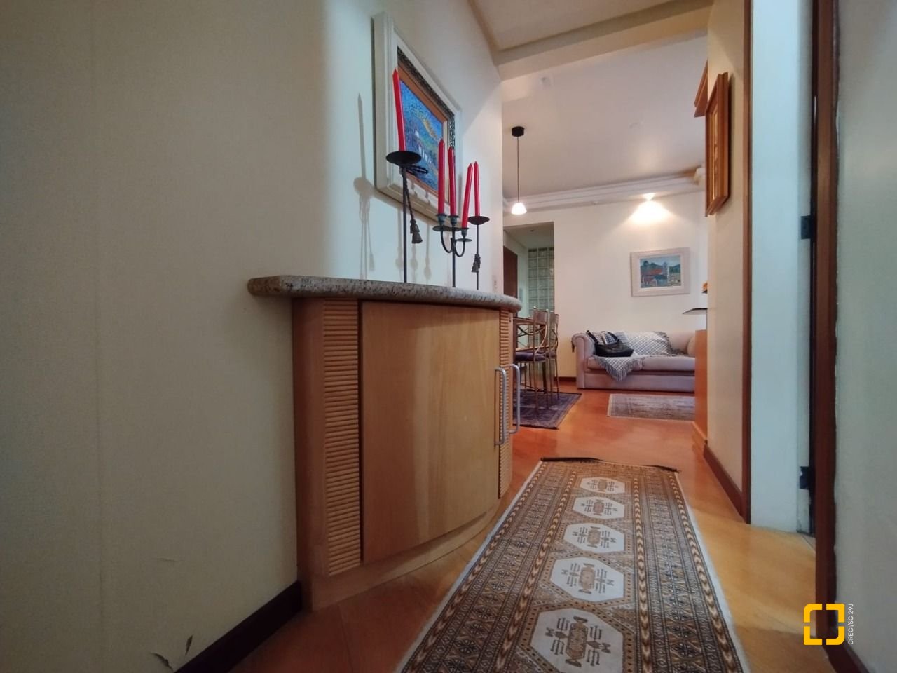 Apartamento com 56m², 1 quarto, 1 garagem, no bairro Agronômica em Florianópolis