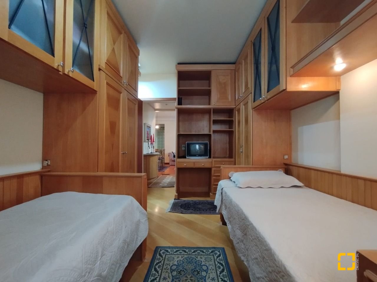 Apartamento com 56m², 1 quarto, 1 garagem, no bairro Agronômica em Florianópolis