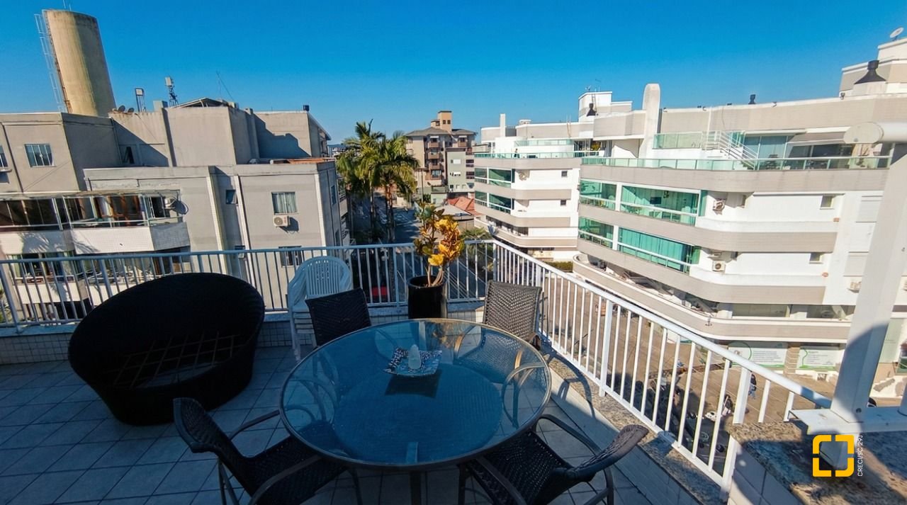 Cobertura com 154m², 3 quartos, 2 garagens, no bairro Canasvieiras em Florianópolis