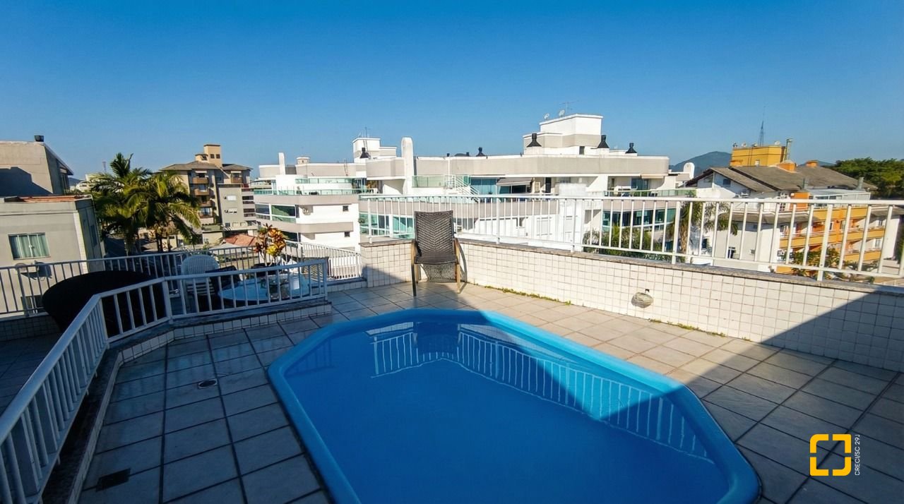 Cobertura com 154m², 3 quartos, 2 garagens, no bairro Canasvieiras em Florianópolis