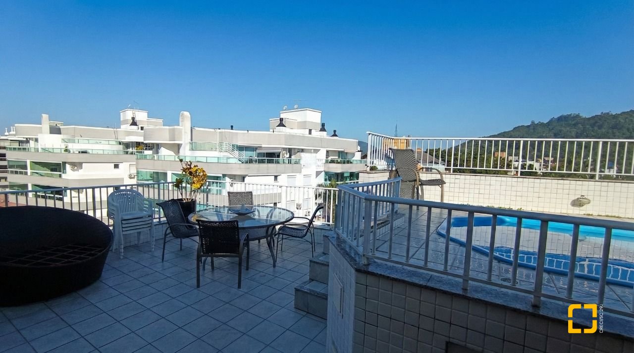 Cobertura com 154m², 3 quartos, 2 garagens, no bairro Canasvieiras em Florianópolis