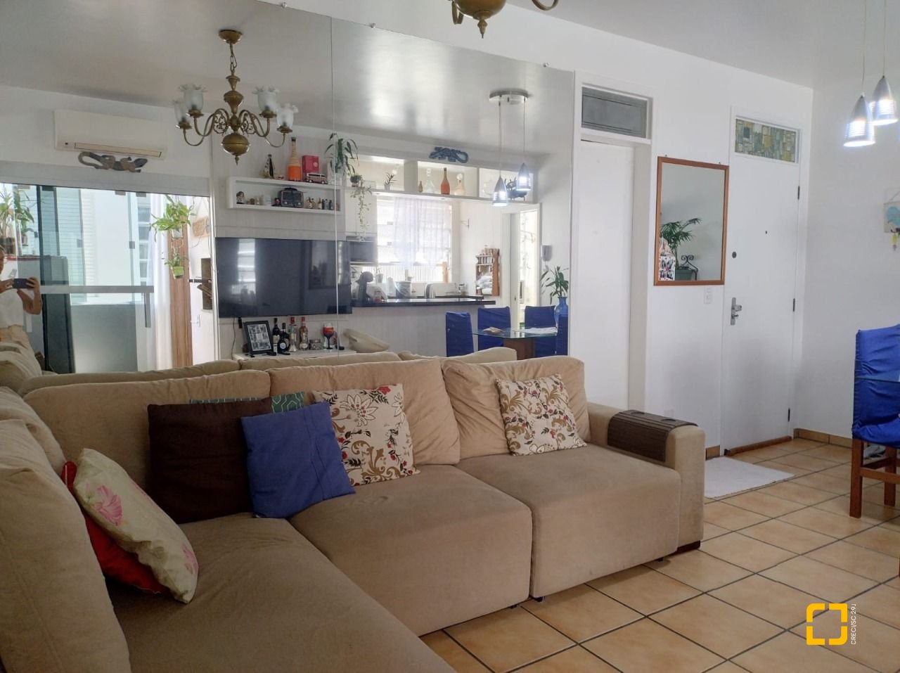 Apartamento com 79m², 2 quartos, 2 garagens, no bairro Canasvieiras em Florianópolis