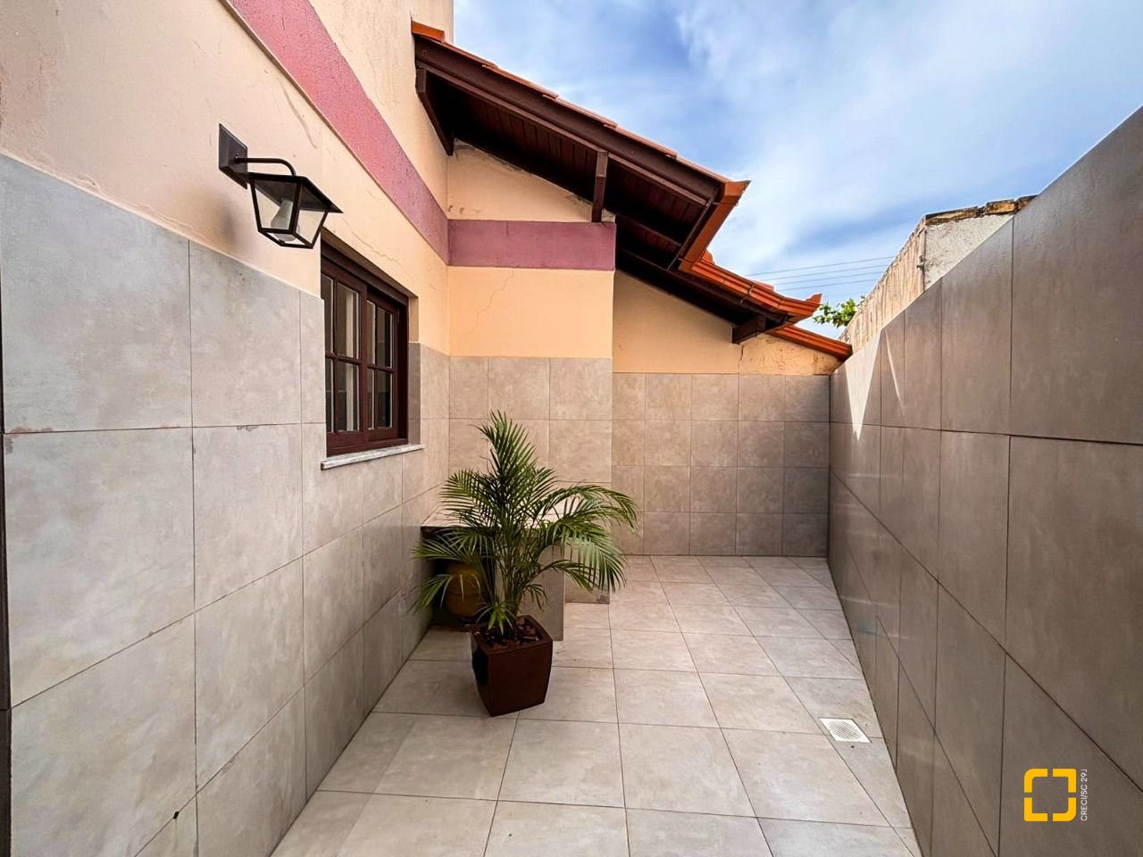 Casa com 100m², 3 quartos, 1 garagem, no bairro Ingleses em Florianópolis