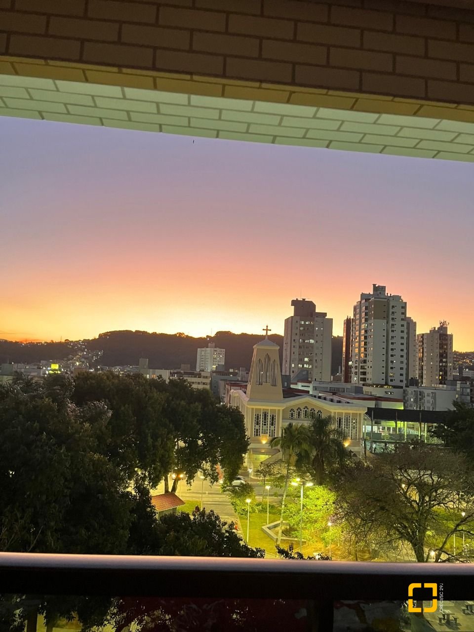 Apartamento com 116m², 6 quartos (sendo 3 suítes), 2 garagens, no bairro Kobrasol em São José