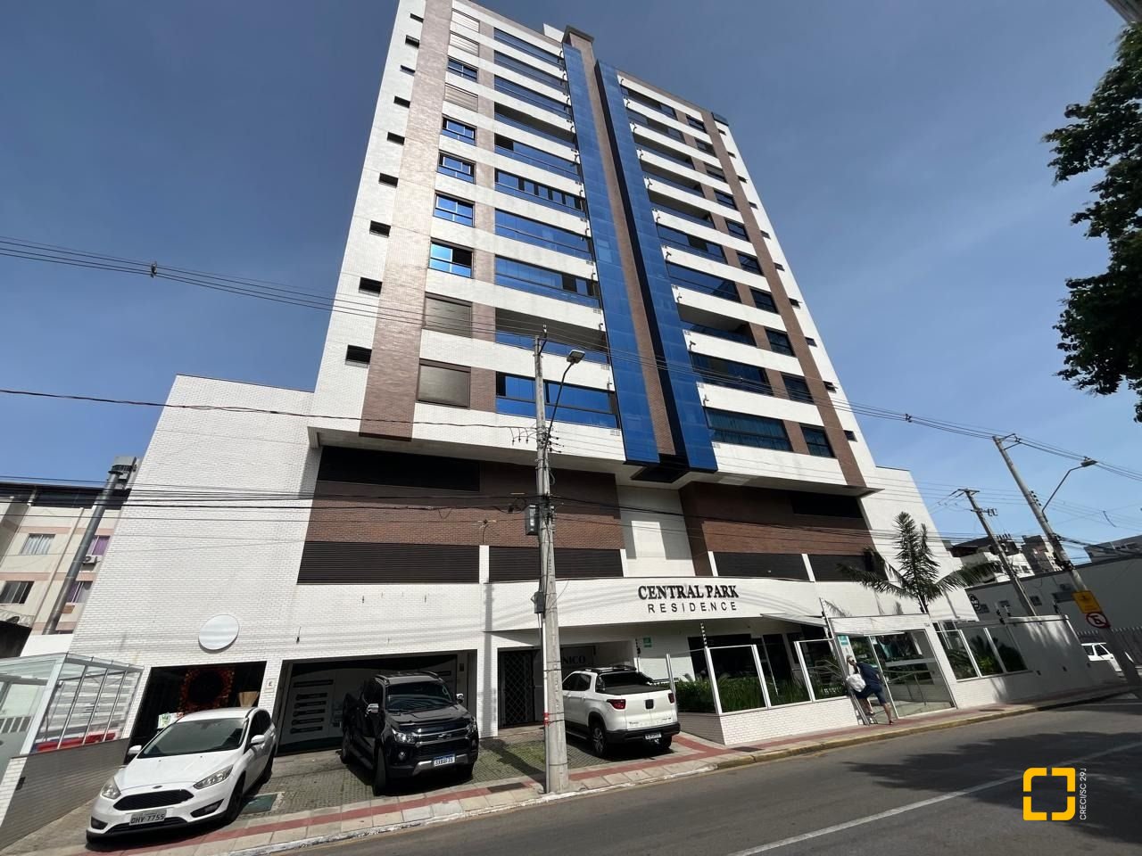 Apartamento com 116m², 6 quartos (sendo 3 suítes), 2 garagens, no bairro Kobrasol em São José