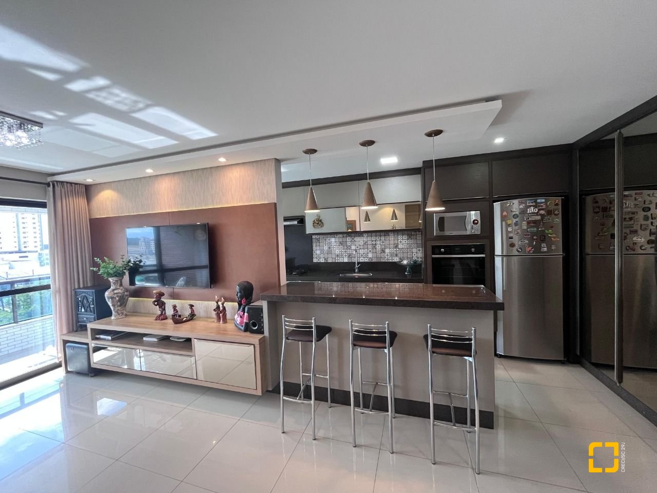 Apartamento com 116m², 6 quartos (sendo 3 suítes), 2 garagens, no bairro Kobrasol em São José