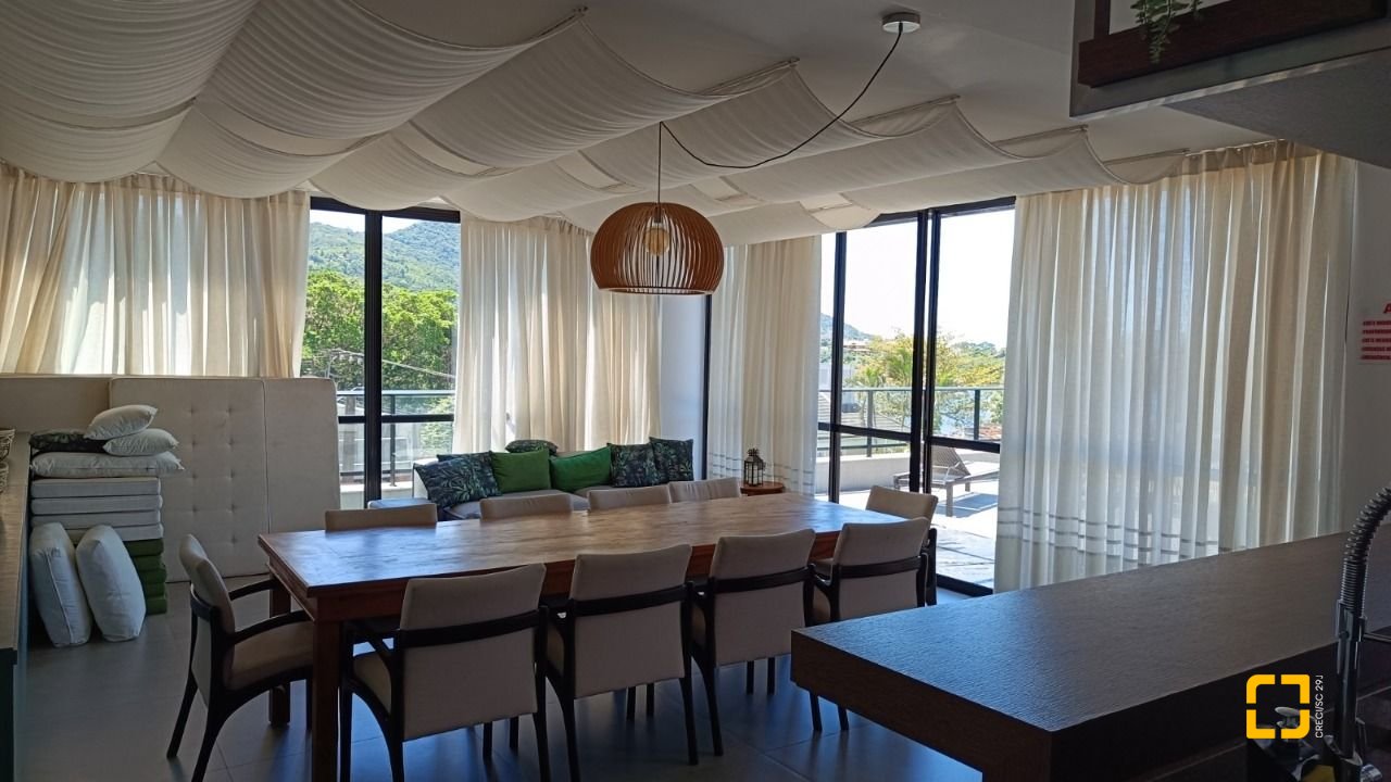 Apartamento com 103m², 3 quartos (sendo 1 suíte), 2 garagens, no bairro Lagoa da Conceição em Florianópolis