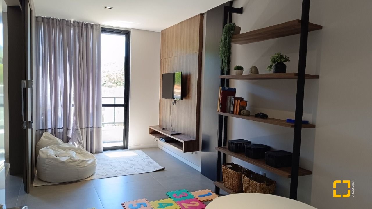 Apartamento com 103m², 3 quartos (sendo 1 suíte), 2 garagens, no bairro Lagoa da Conceição em Florianópolis