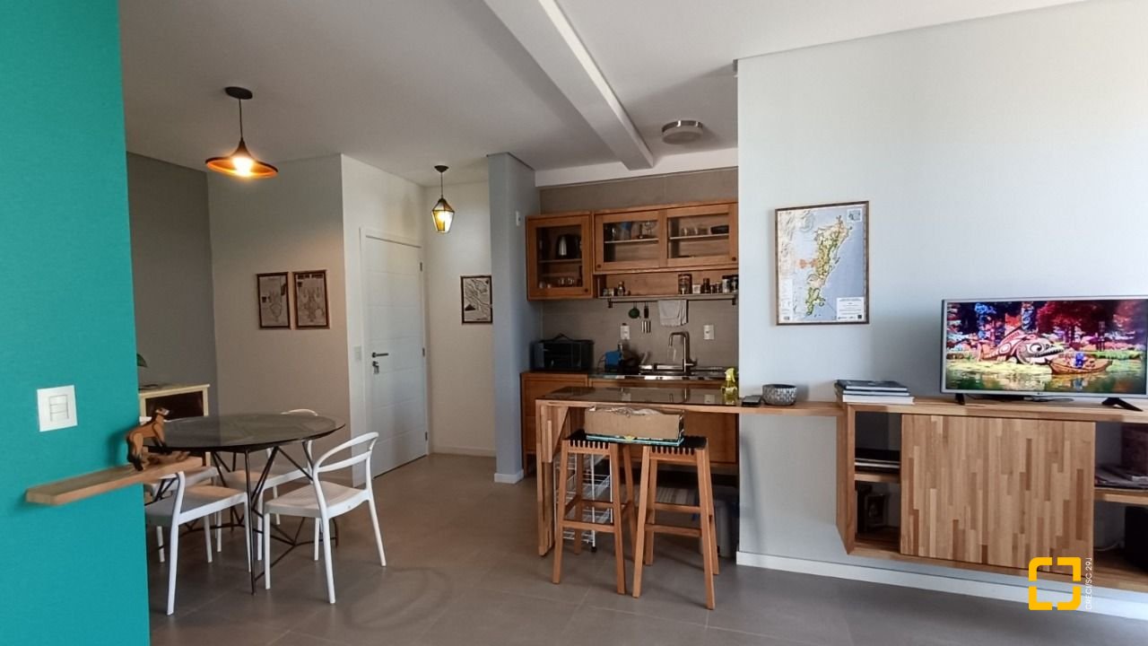 Apartamento com 103m², 3 quartos (sendo 1 suíte), 2 garagens, no bairro Lagoa da Conceição em Florianópolis