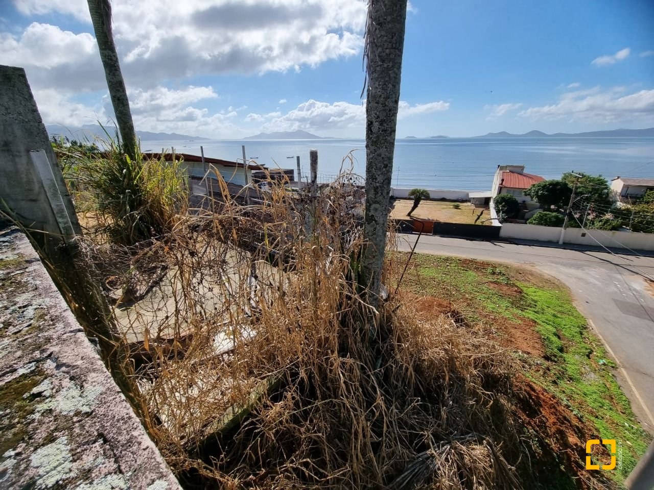 Terreno com 434m², no bairro Serraria em São José