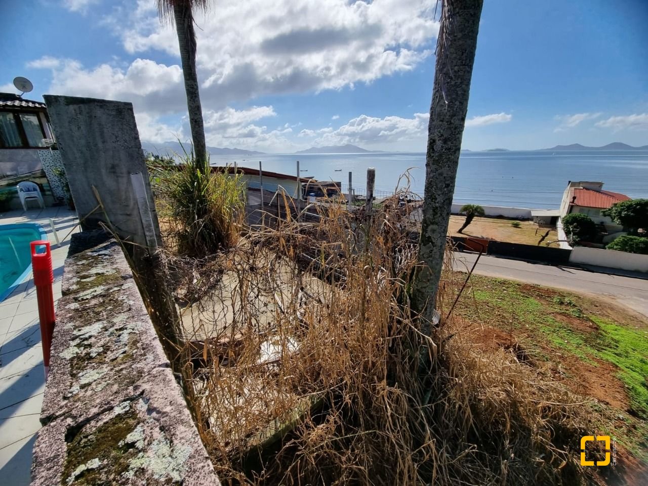 Terreno com 434m², no bairro Serraria em São José