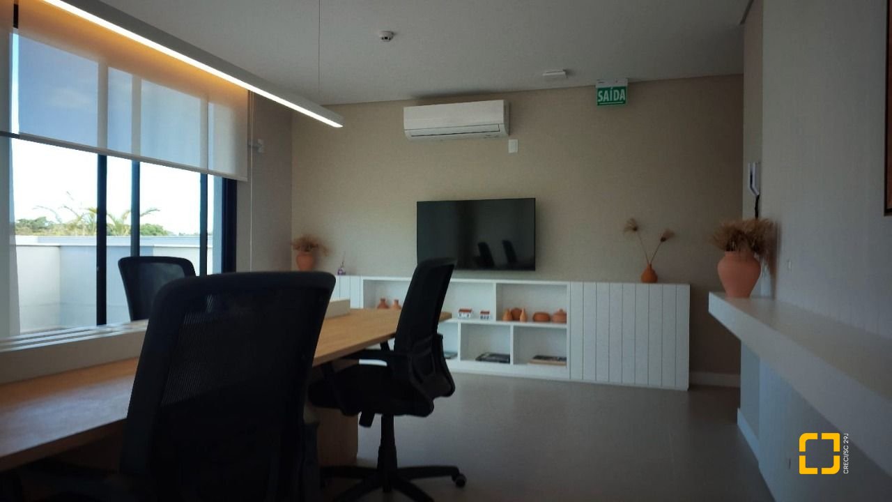 Loft com 57m², 1 quarto (sendo 1 suíte), 1 garagem, no bairro Lagoa da Conceição em Florianópolis