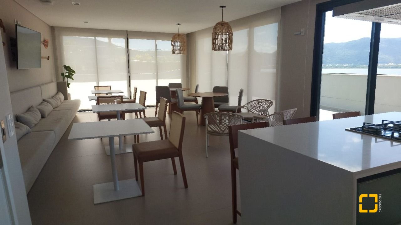 Loft com 57m², 1 quarto (sendo 1 suíte), 1 garagem, no bairro Lagoa da Conceição em Florianópolis