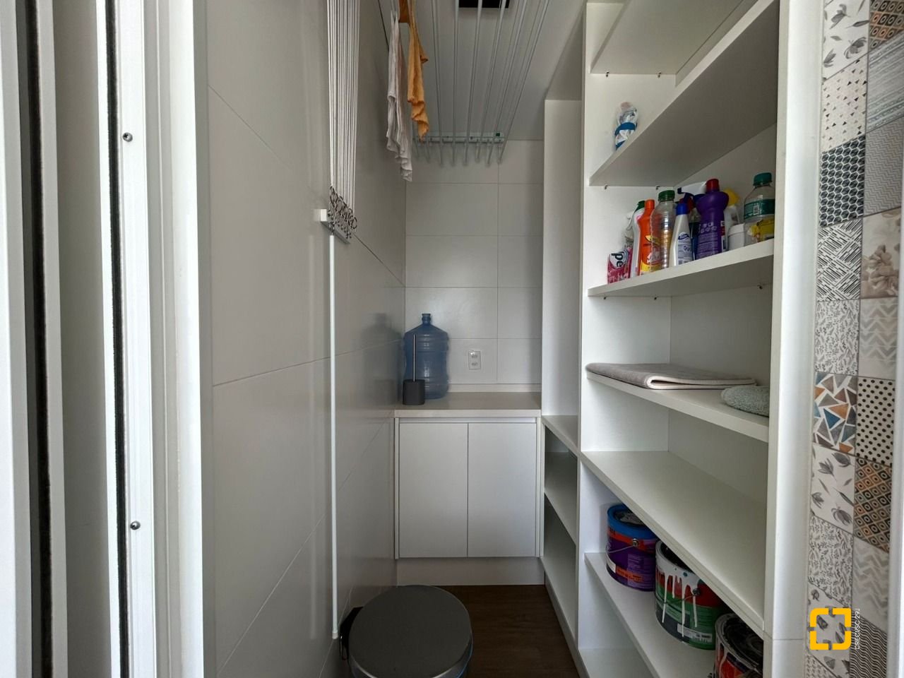 Cobertura com 289m², 3 quartos (sendo 3 suítes), 4 garagens, no bairro Estreito em Florianópolis