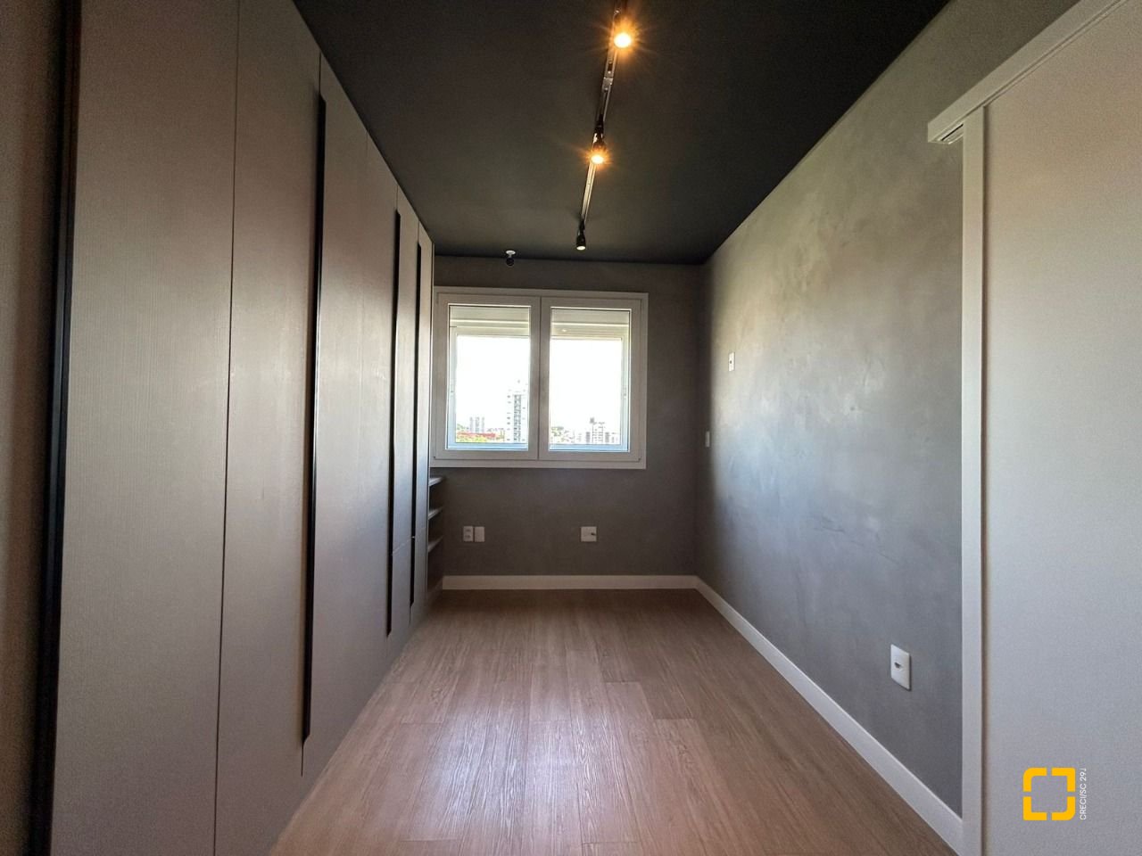 Cobertura com 289m², 3 quartos (sendo 3 suítes), 4 garagens, no bairro Estreito em Florianópolis