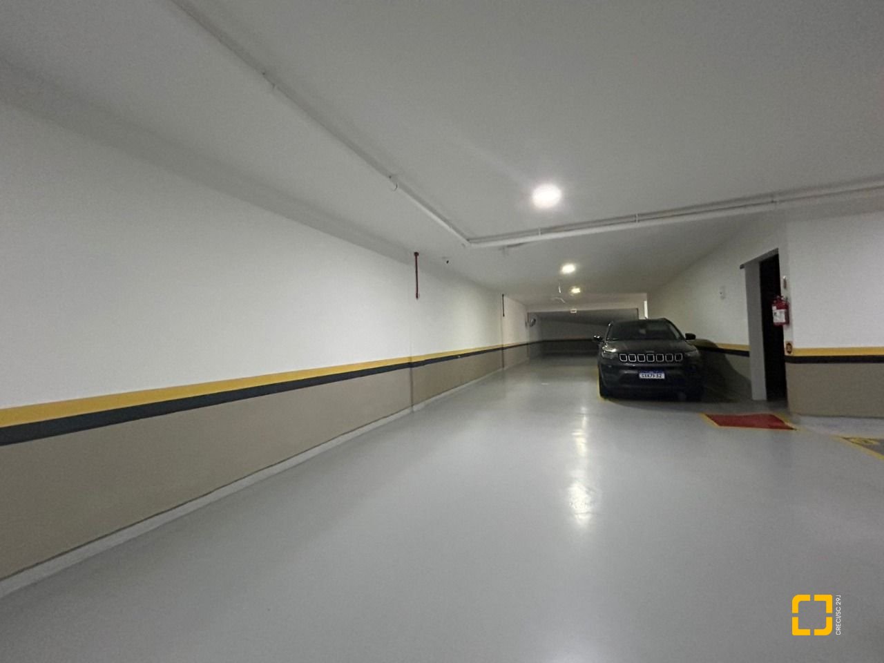 Cobertura com 289m², 3 quartos (sendo 3 suítes), 4 garagens, no bairro Estreito em Florianópolis