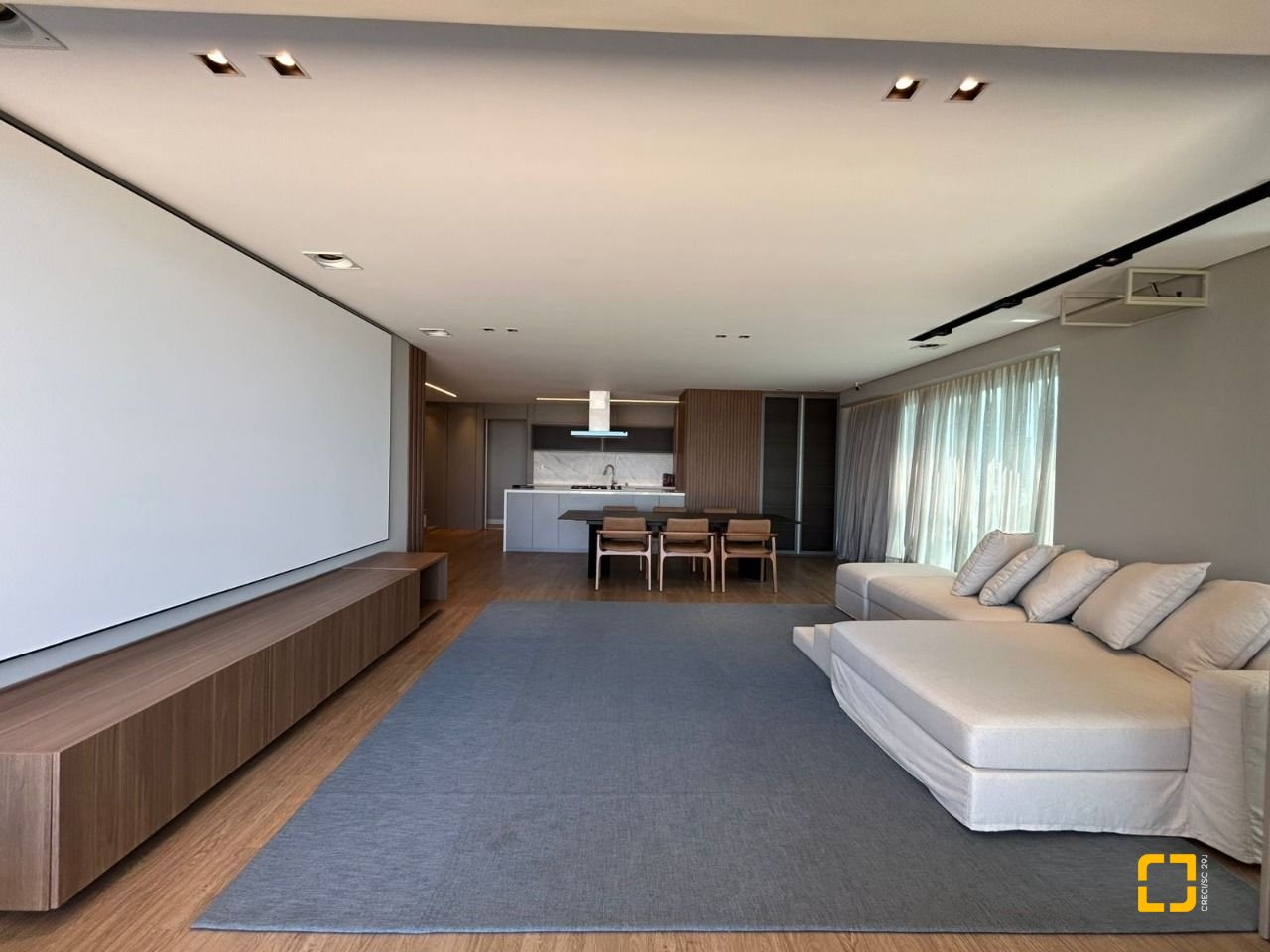 Cobertura com 289m², 3 quartos (sendo 3 suítes), 4 garagens, no bairro Estreito em Florianópolis