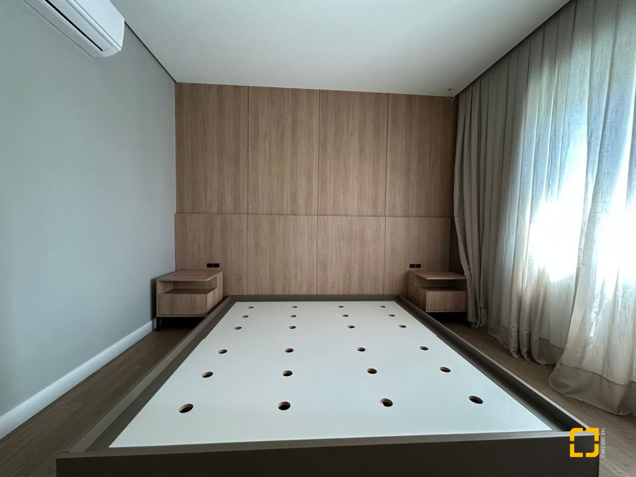 Cobertura com 289m², 3 quartos (sendo 3 suítes), 4 garagens, no bairro Estreito em Florianópolis