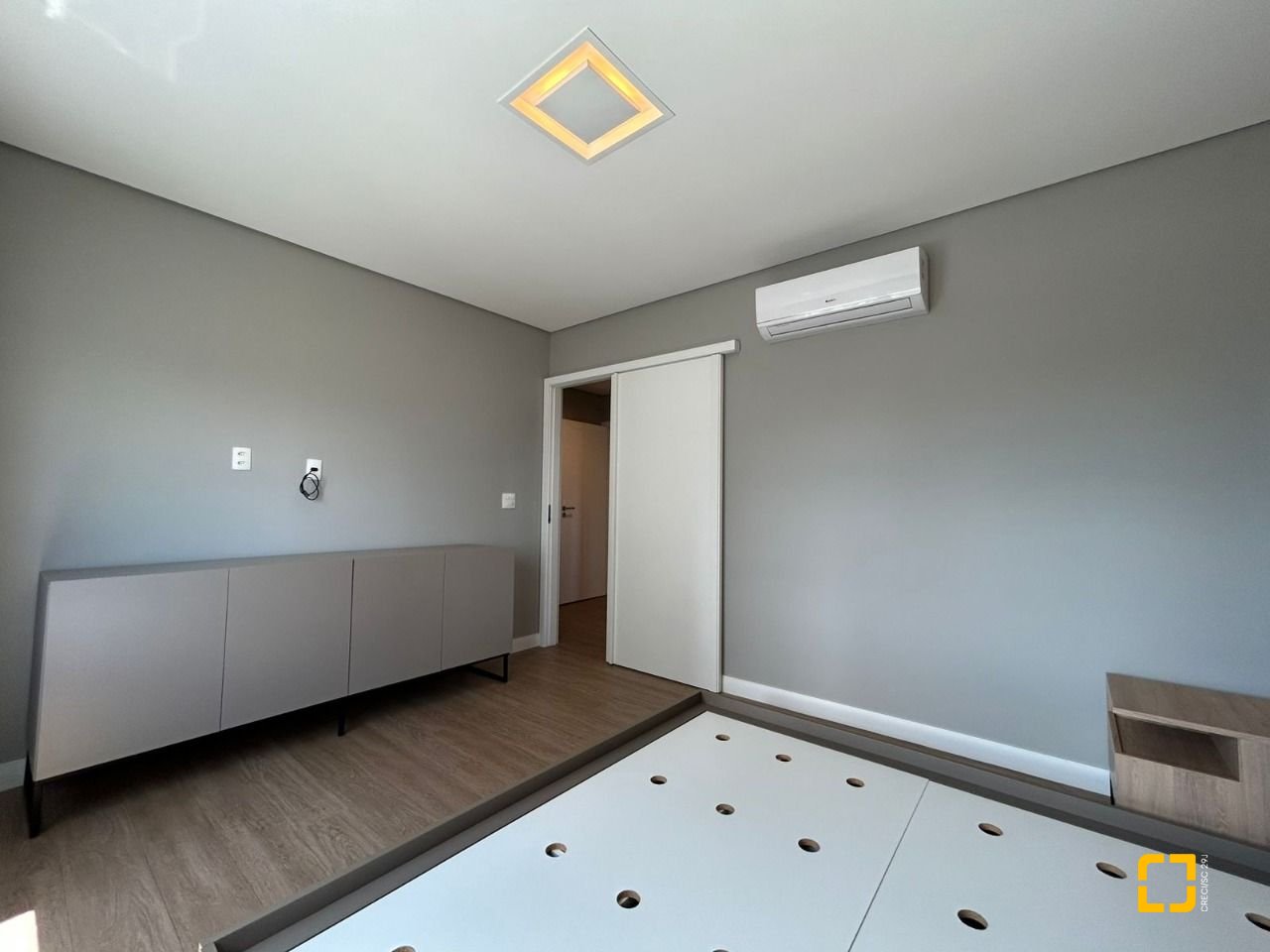 Cobertura com 289m², 3 quartos (sendo 3 suítes), 4 garagens, no bairro Estreito em Florianópolis