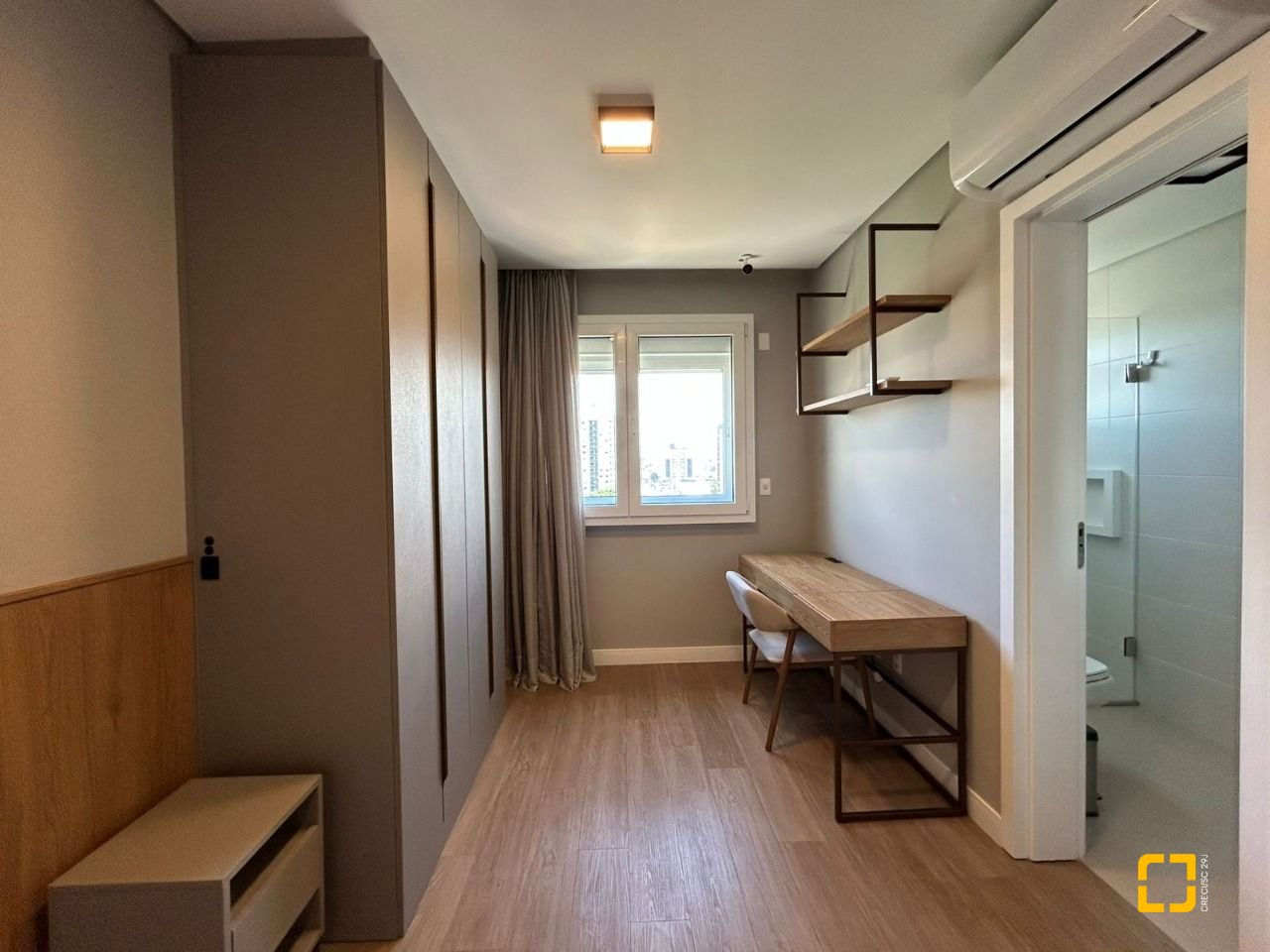 Cobertura com 289m², 3 quartos (sendo 3 suítes), 4 garagens, no bairro Estreito em Florianópolis