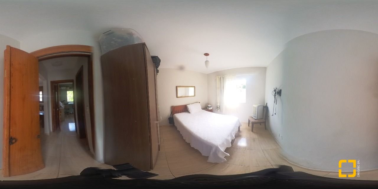 Casa com 83m², 2 quartos, 3 garagens, no bairro Rio Vermelho em Florianópolis