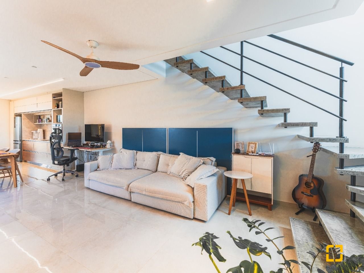 Casa com 160m², 4 quartos (sendo 1 suíte), 2 garagens, no bairro Campeche em Florianópolis