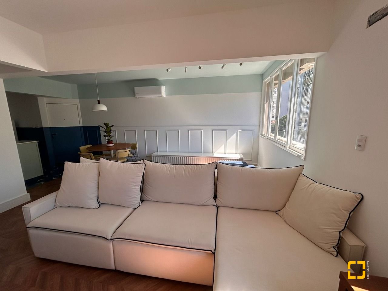 Apartamento com 72m², 3 quartos (sendo 1 suíte), 1 garagem, no bairro Centro em Florianópolis