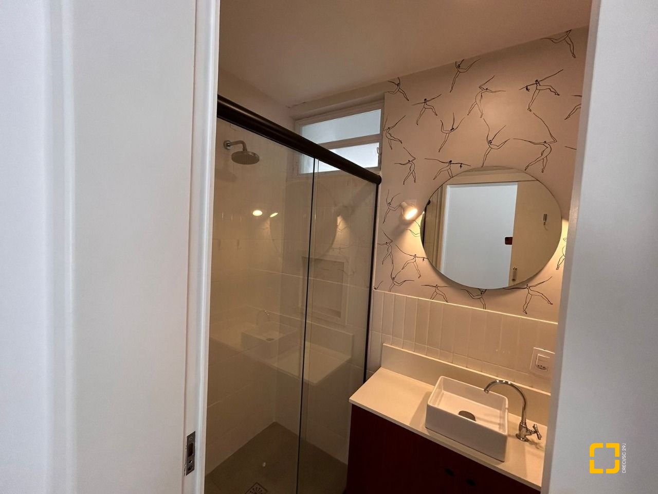 Apartamento com 72m², 3 quartos (sendo 1 suíte), 1 garagem, no bairro Centro em Florianópolis