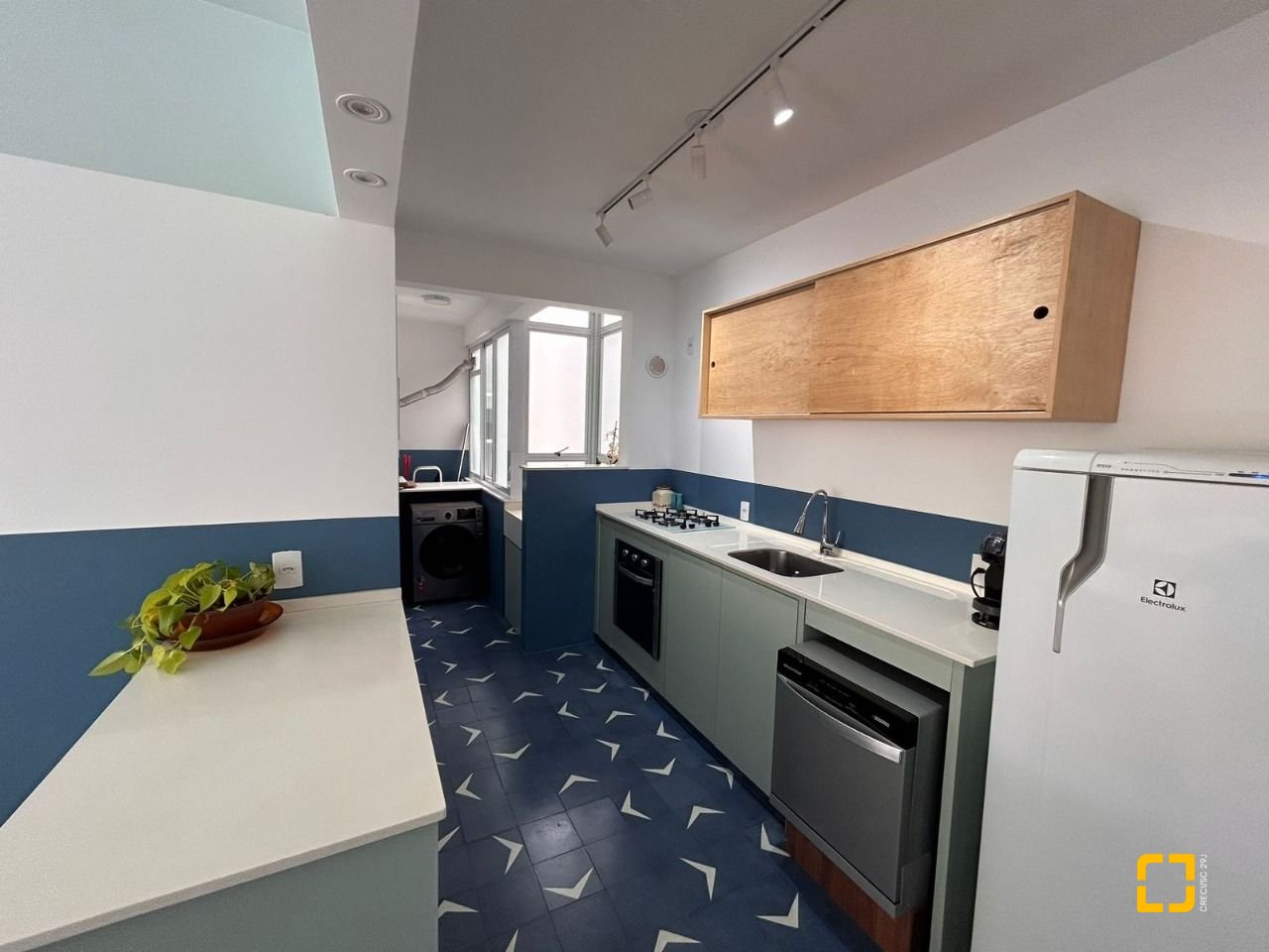 Apartamento com 72m², 3 quartos (sendo 1 suíte), 1 garagem, no bairro Centro em Florianópolis