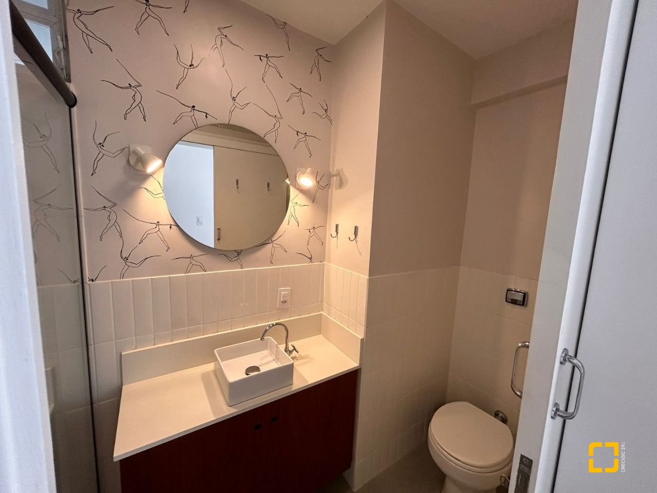 Apartamento com 72m², 3 quartos (sendo 1 suíte), 1 garagem, no bairro Centro em Florianópolis