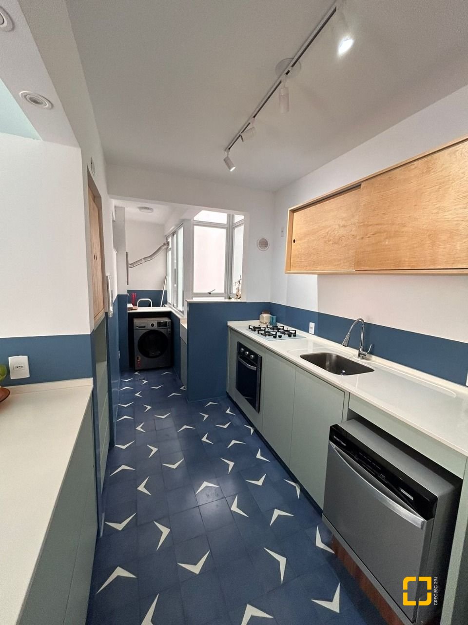 Apartamento com 72m², 3 quartos (sendo 1 suíte), 1 garagem, no bairro Centro em Florianópolis