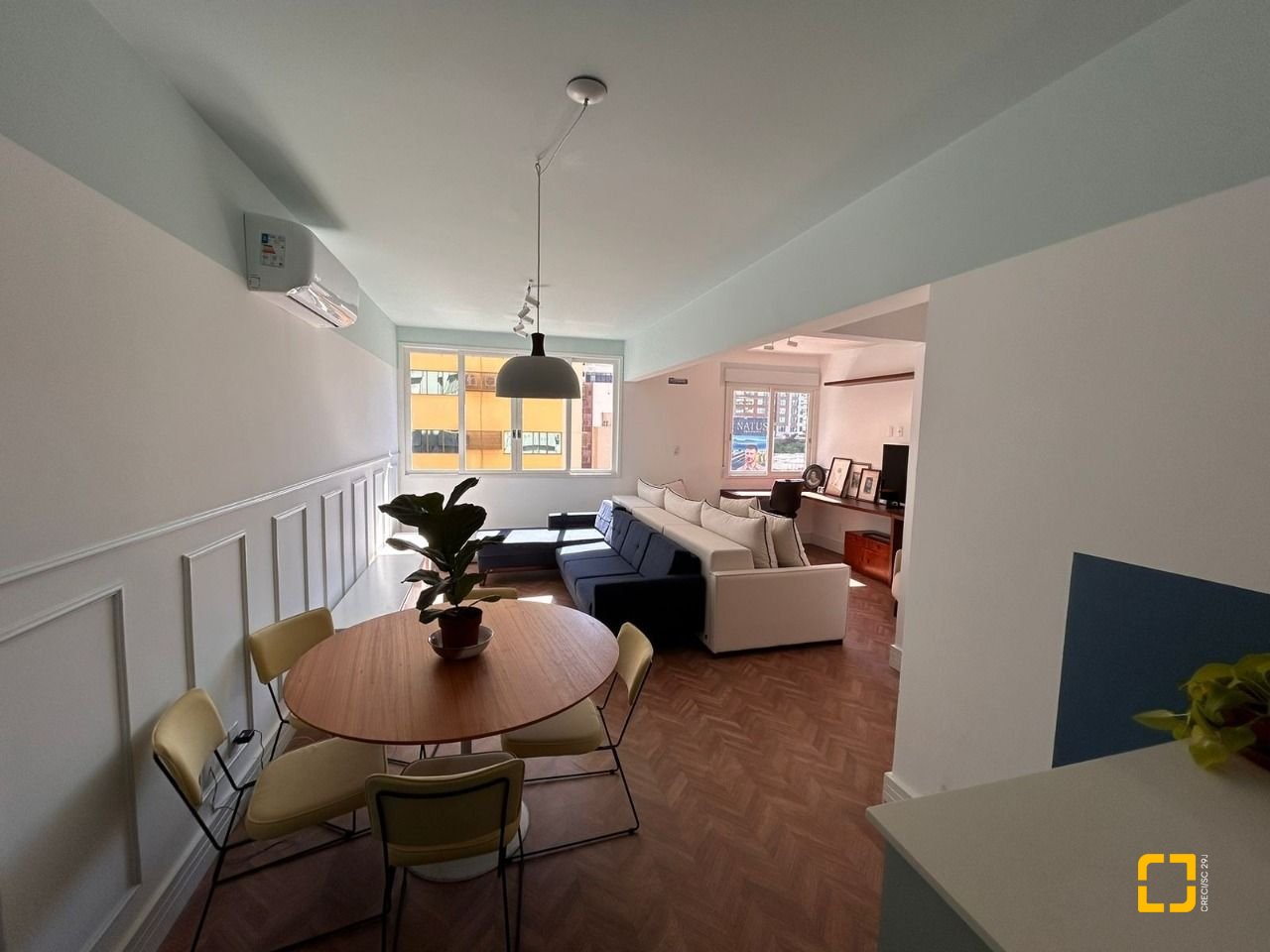 Apartamento com 72m², 3 quartos (sendo 1 suíte), 1 garagem, no bairro Centro em Florianópolis