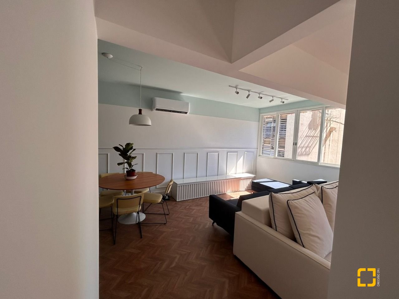 Apartamento com 72m², 3 quartos (sendo 1 suíte), 1 garagem, no bairro Centro em Florianópolis