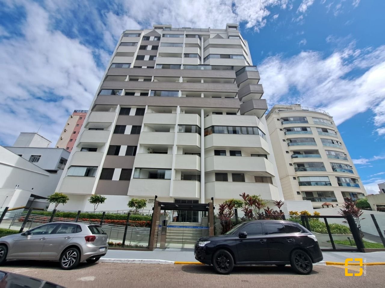 Apartamento com 100m², 4 quartos (sendo 1 suíte), 1 garagem, no bairro Balneário em Florianópolis