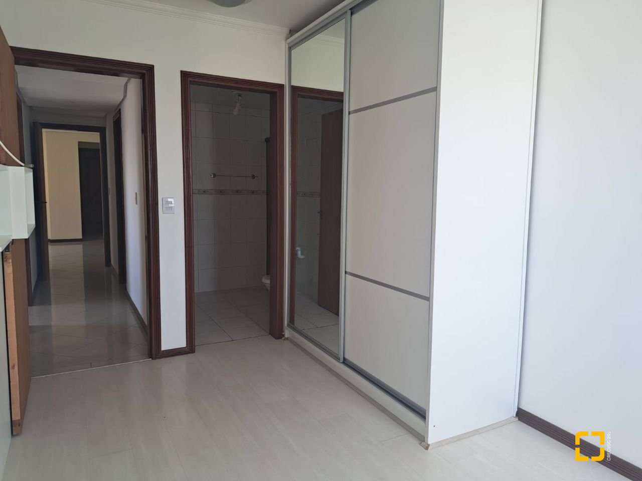 Apartamento com 100m², 4 quartos (sendo 1 suíte), 1 garagem, no bairro Balneário em Florianópolis