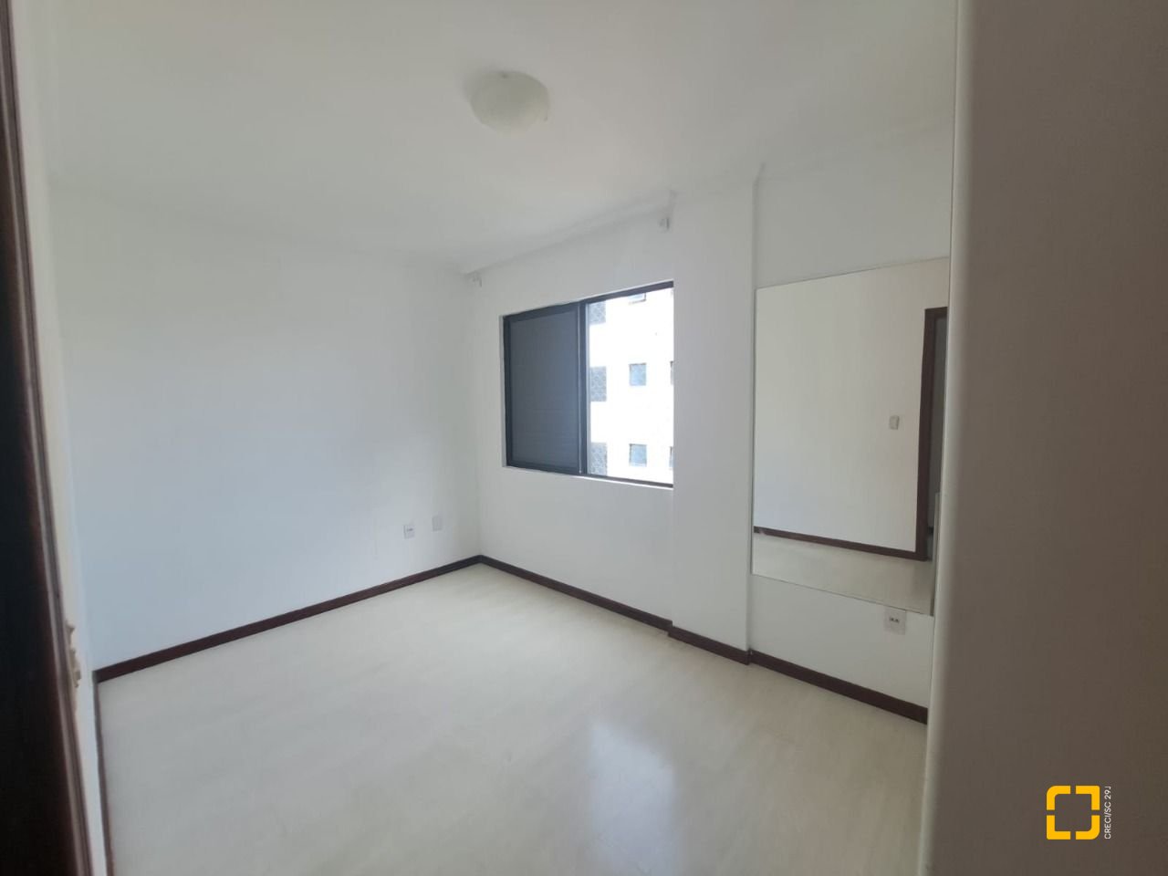 Apartamento com 100m², 4 quartos (sendo 1 suíte), 1 garagem, no bairro Balneário em Florianópolis