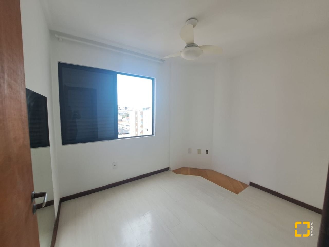 Apartamento com 100m², 4 quartos (sendo 1 suíte), 1 garagem, no bairro Balneário em Florianópolis
