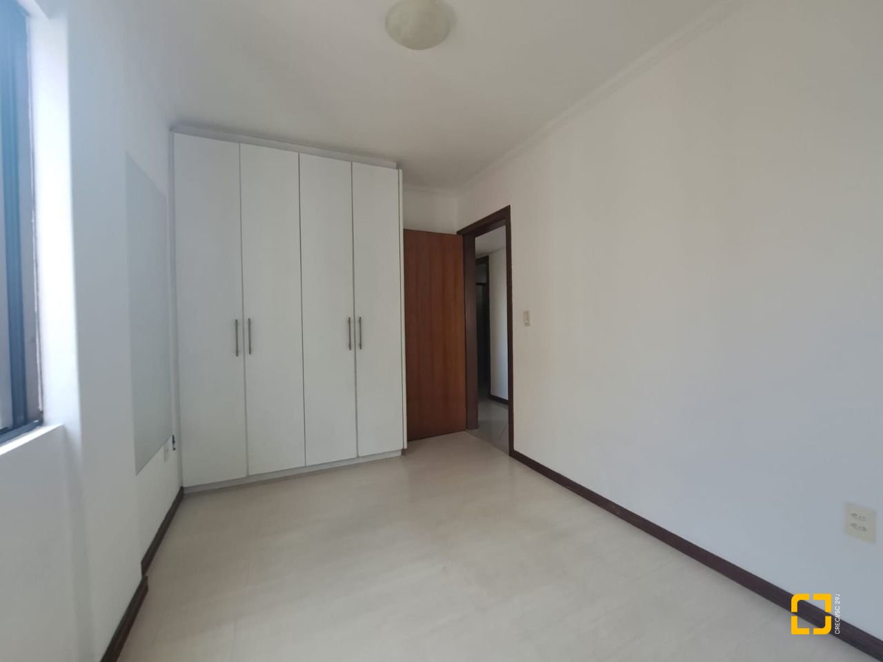 Apartamento com 100m², 4 quartos (sendo 1 suíte), 1 garagem, no bairro Balneário em Florianópolis