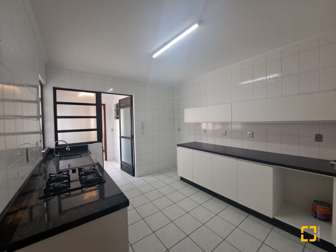 Apartamento com 100m², 4 quartos (sendo 1 suíte), 1 garagem, no bairro Balneário em Florianópolis