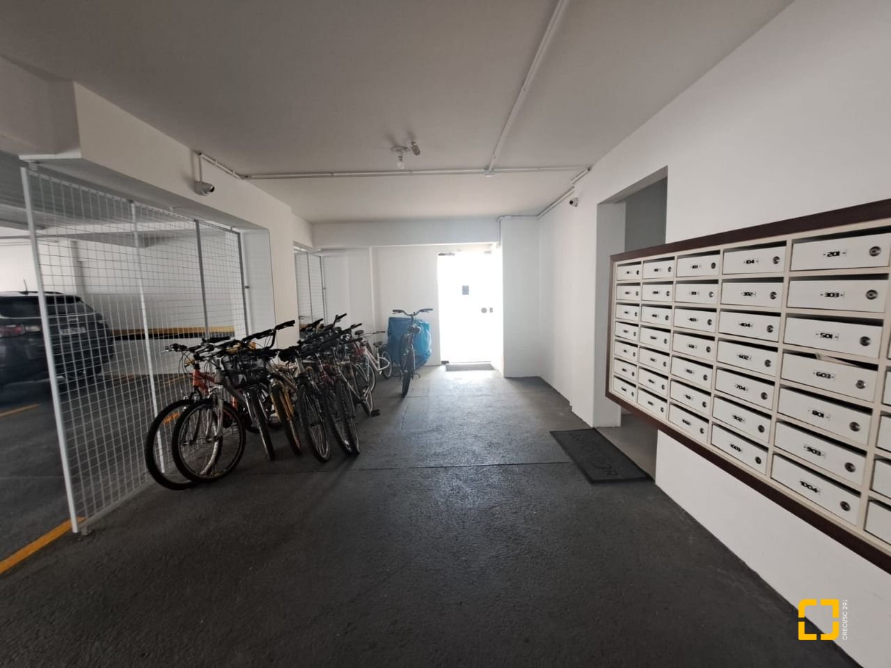 Apartamento com 100m², 4 quartos (sendo 1 suíte), 1 garagem, no bairro Balneário em Florianópolis