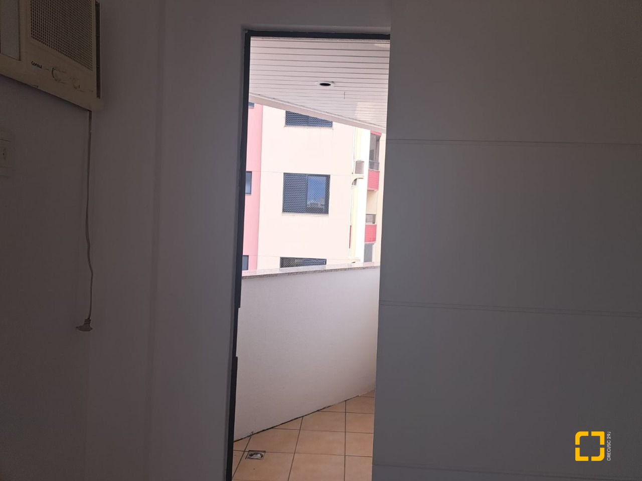 Apartamento com 100m², 4 quartos (sendo 1 suíte), 1 garagem, no bairro Balneário em Florianópolis