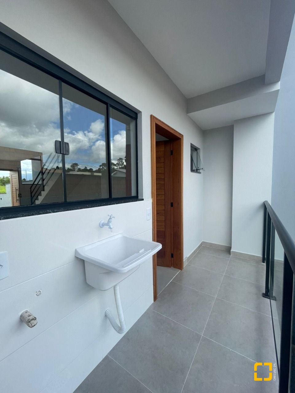 Casa com 85m², 4 quartos (sendo 2 suítes), 2 garagens, no bairro Bela Vista em Palhoça