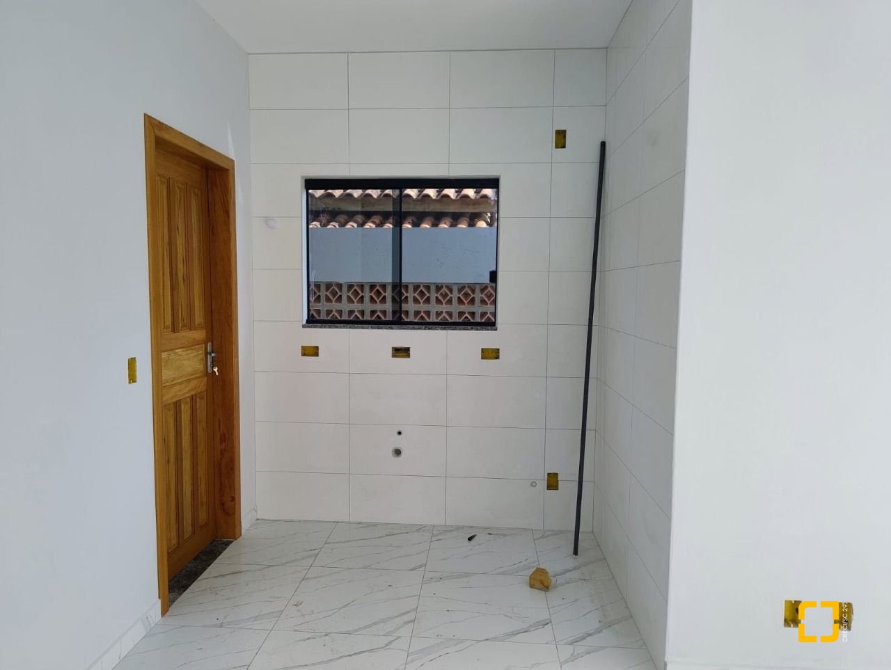 Casa com 60m², 2 quartos (sendo 1 suíte), 1 garagem, no bairro Barra do Aririú em Palhoça