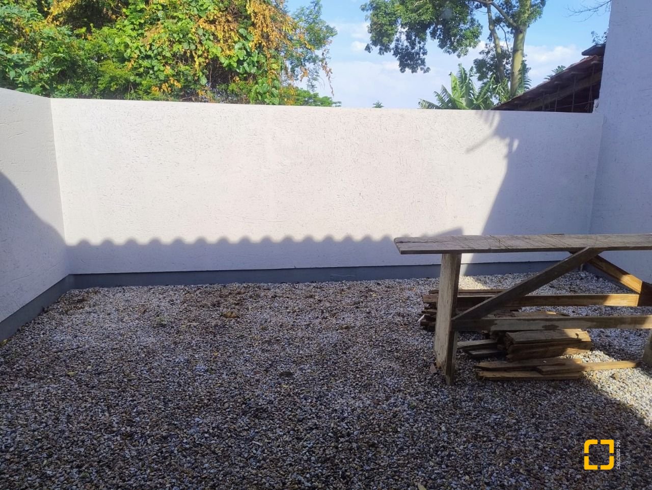 Casa com 60m², 2 quartos (sendo 1 suíte), 1 garagem, no bairro Barra do Aririú em Palhoça