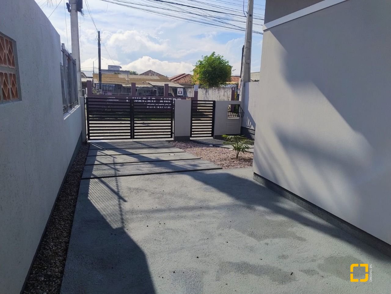 Casa com 60m², 2 quartos (sendo 1 suíte), 1 garagem, no bairro Barra do Aririú em Palhoça