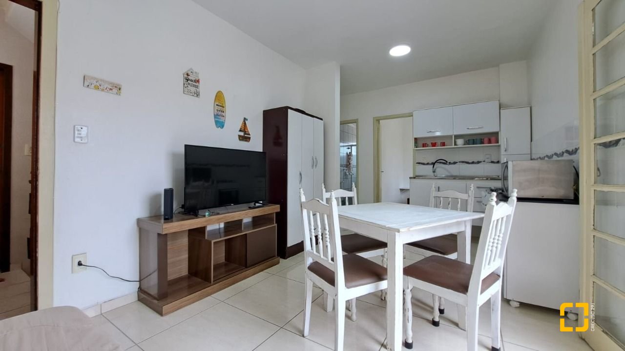Apartamento com 40m², 1 quarto, 1 garagem, no bairro Canasvieiras em Florianópolis