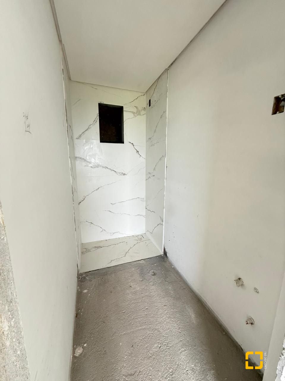 Apartamento com 143m², 2 quartos (sendo 1 suíte), 1 garagem, no bairro Santinho em Florianópolis