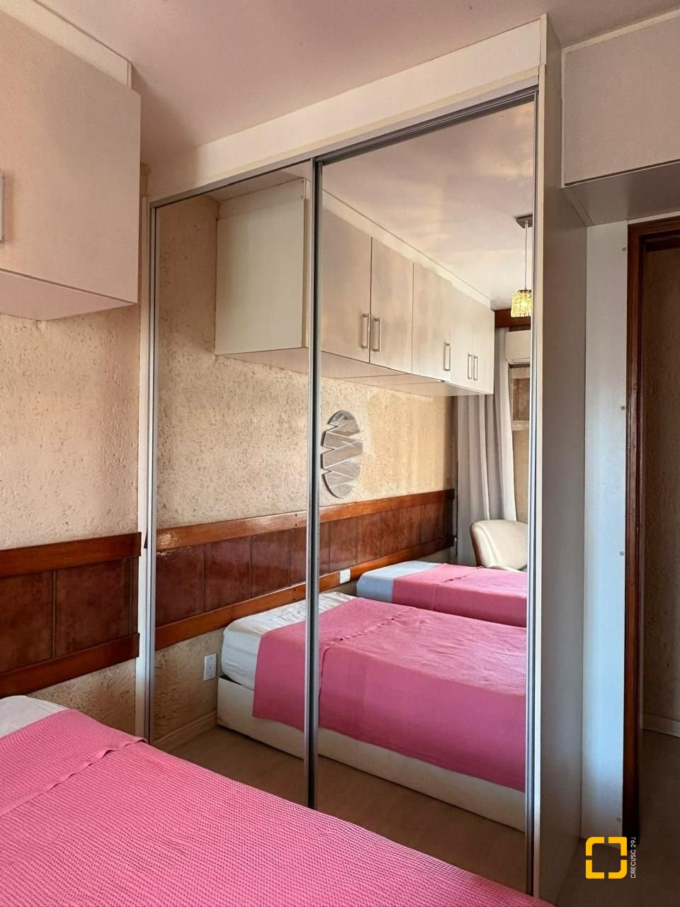 Apartamento com 47m², 1 quarto, 1 garagem, no bairro Canasvieiras em Florianópolis