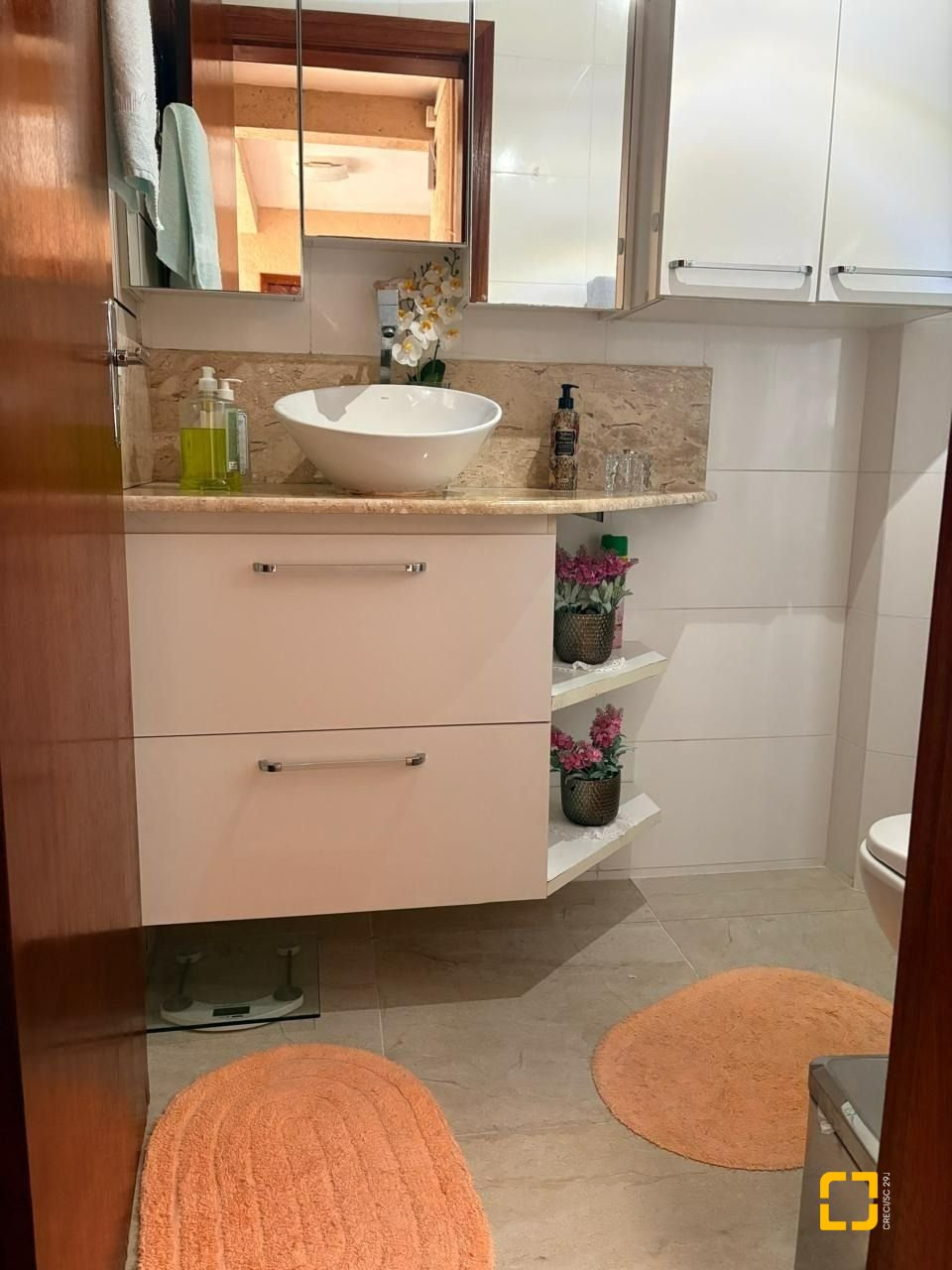 Apartamento com 47m², 1 quarto, 1 garagem, no bairro Canasvieiras em Florianópolis